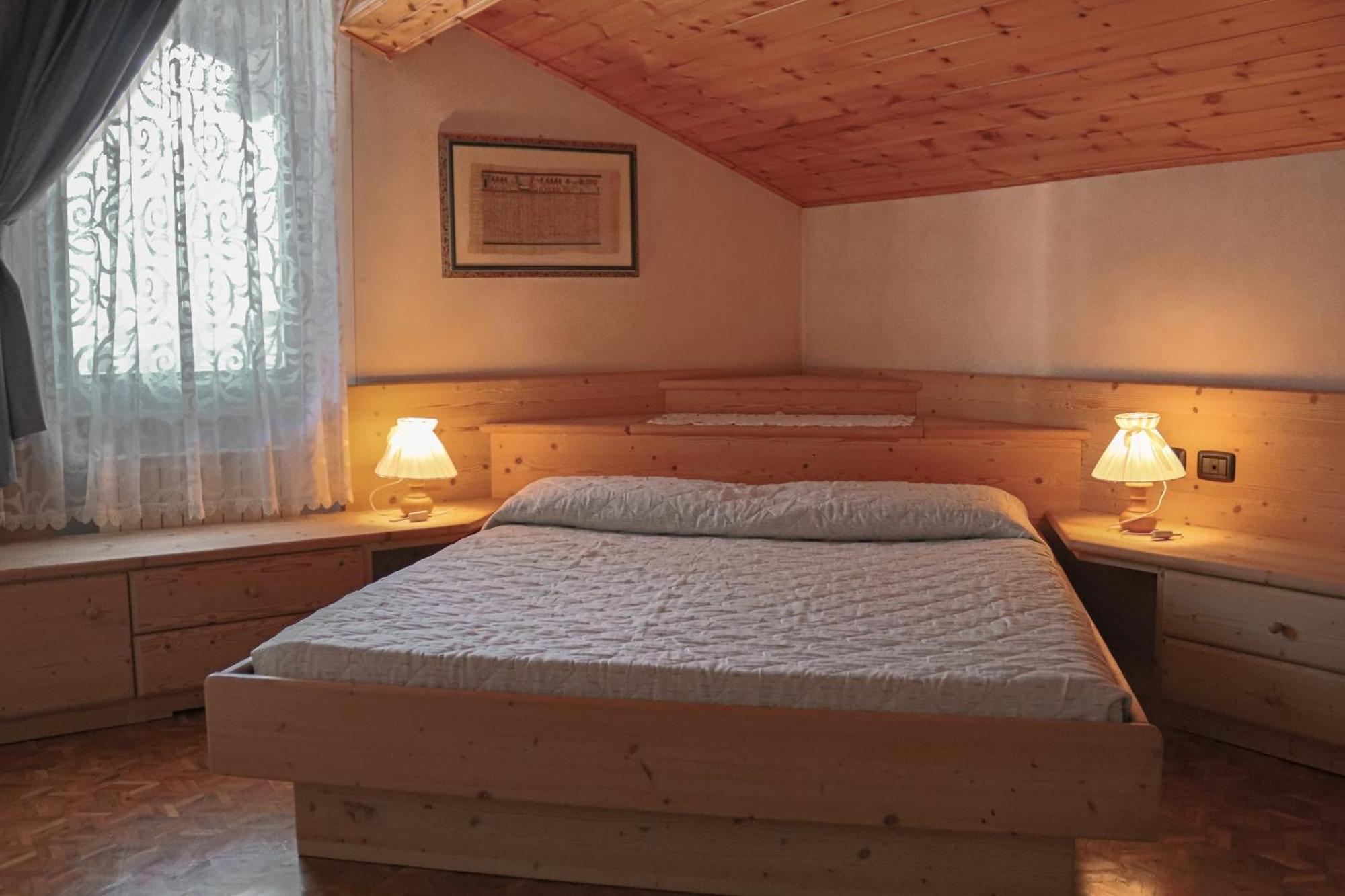 Alpenrooms Transacqua Room photo